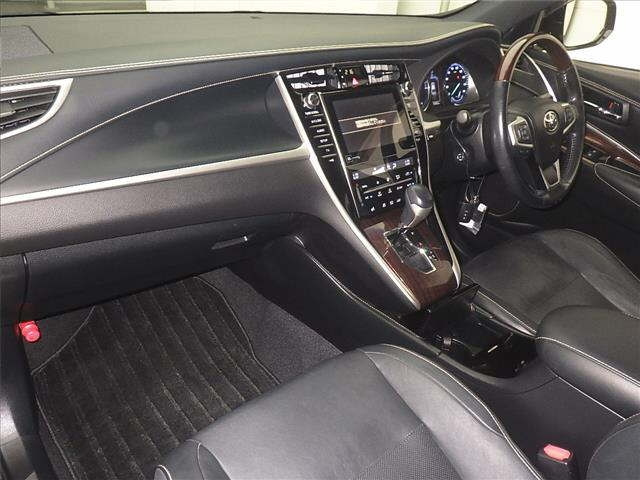 TOYOTA HARRIER 2015