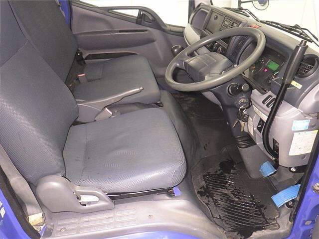 MITSUBISHI CANTER 2015