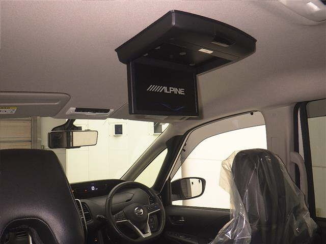 NISSAN SERENA 2018