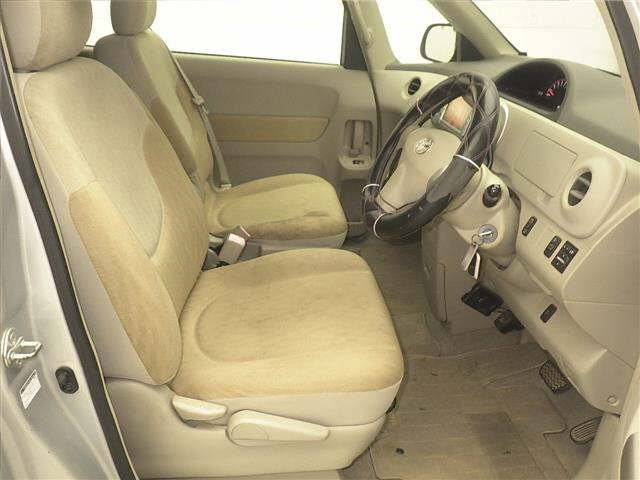 TOYOTA PORTE 2008