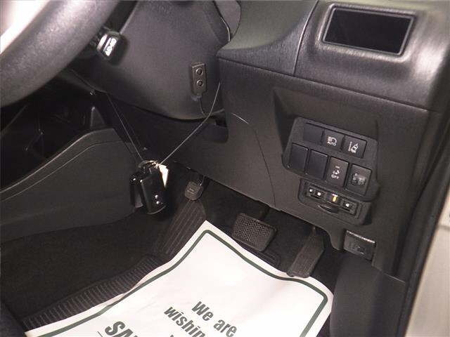 TOYOTA PRIUS ALPHA 2020