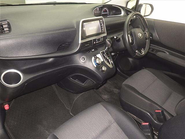 TOYOTA SIENTA 2022