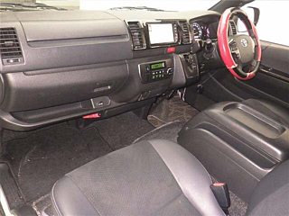 TOYOTA HIACE VAN 2020