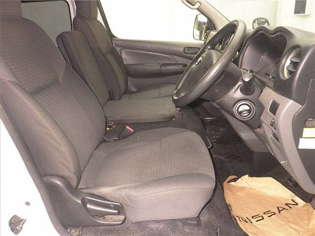 NISSAN CARAVAN VAN 2020