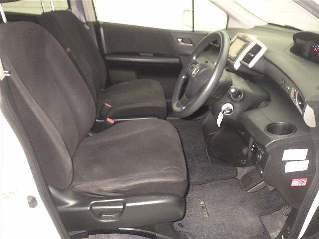 HONDA FREED 2011