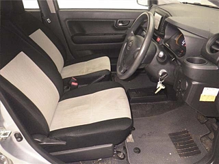 DAIHATSU MIRA E S 2020