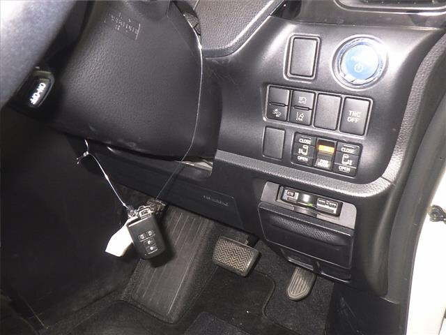 TOYOTA NOAH 2020