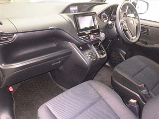 TOYOTA NOAH 2020