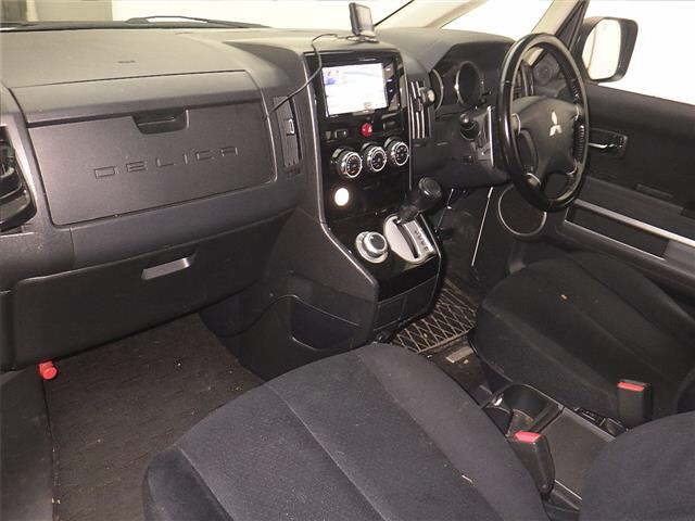 MITSUBISHI DELICA D5 2018