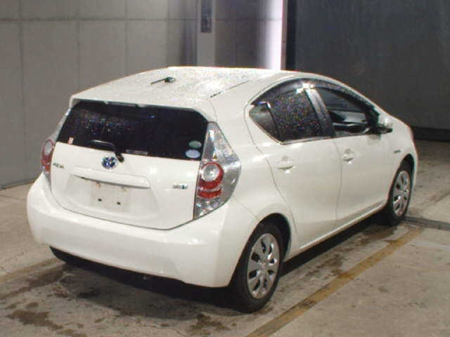 TOYOTA AQUA 2014