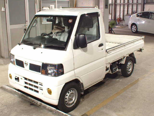 NISSAN CLIPPER TRUCK 2011