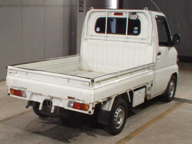 NISSAN CLIPPER TRUCK 2011