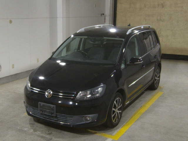 VOLKSWAGEN GOLF TOURAN 2013