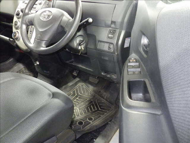 TOYOTA RACTIS 2008