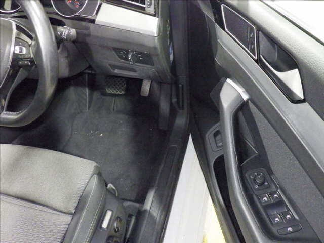 VOLKSWAGEN PASSAT VARIANT 2015
