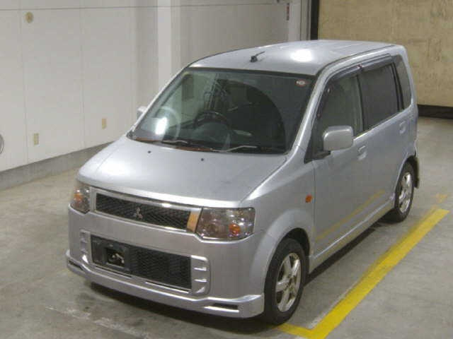 MITSUBISHI EK SPORTS 2010