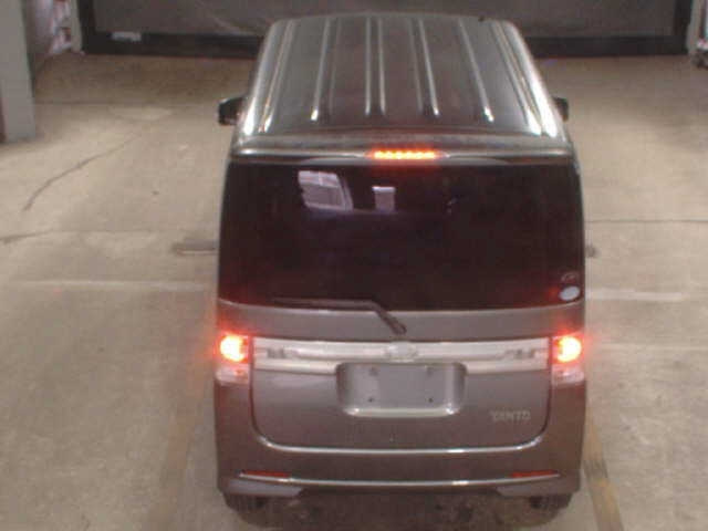 DAIHATSU TANTO 2010