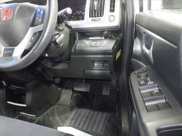 HONDA STEP WAGON 2013