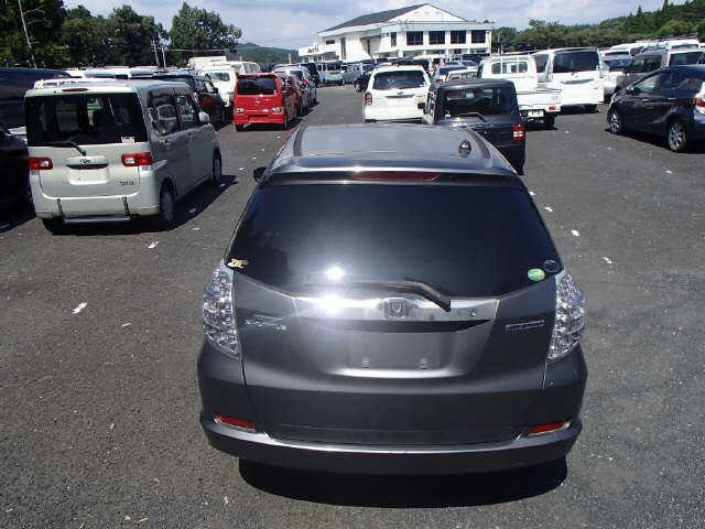 HONDA FIT SHUTTLE 2013