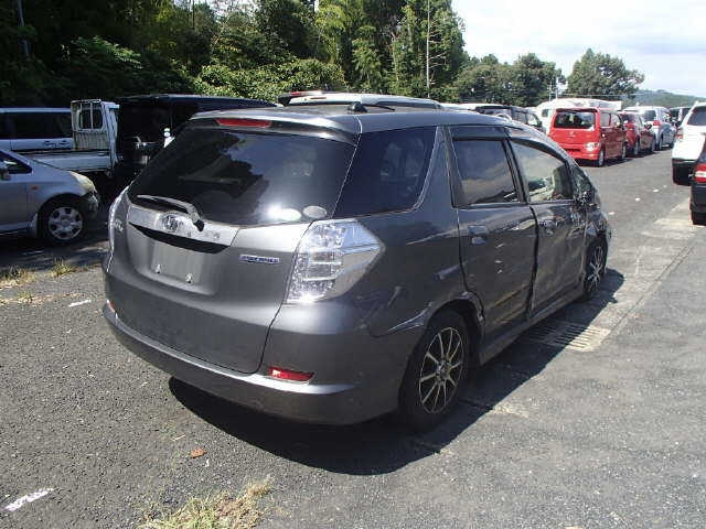 HONDA FIT SHUTTLE 2013