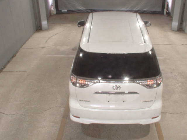 TOYOTA ESTIMA 2013
