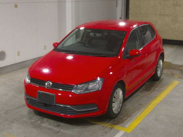 VOLKSWAGEN POLO 2016