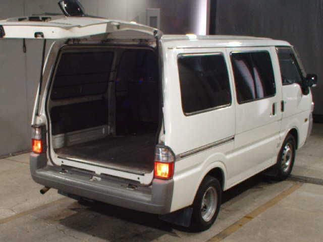 MAZDA BONGO VAN 2009