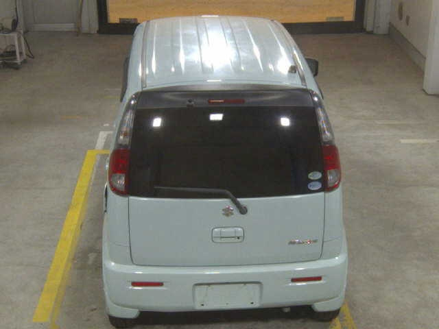 SUZUKI MRWAGON 2011