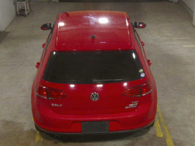 VOLKSWAGEN GOLF 2014