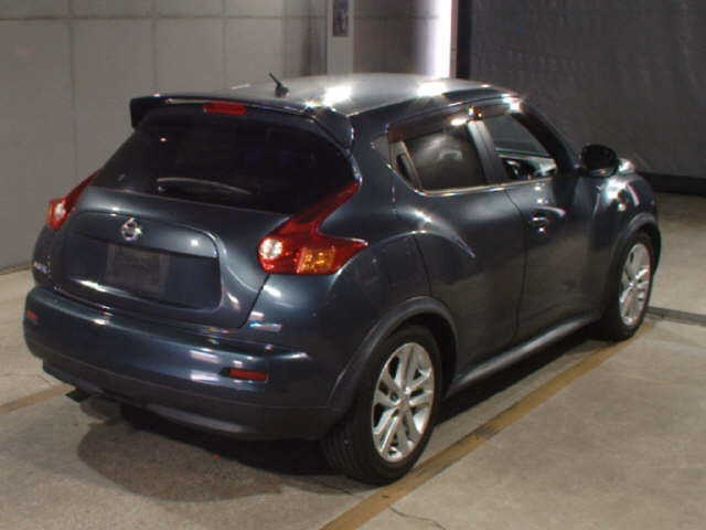 NISSAN JUKE 2010