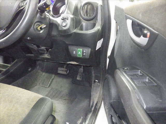 HONDA FIT SHUTTLE 2014