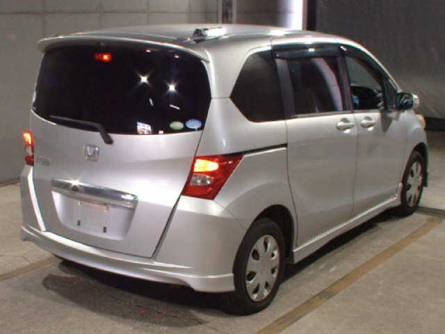 HONDA FREED 2008