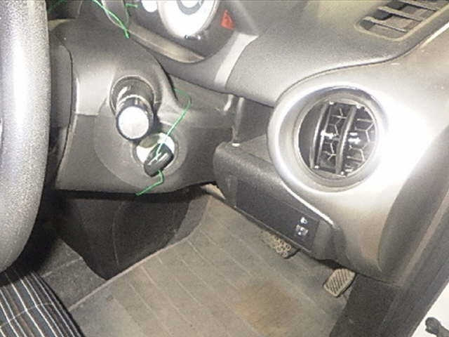 MAZDA DEMIO 2011