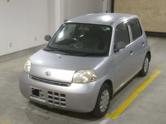 DAIHATSU ESSE 2010