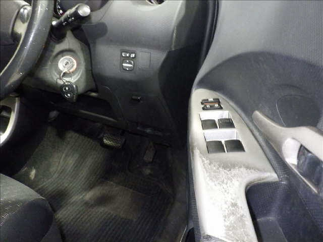 TOYOTA IST 2009