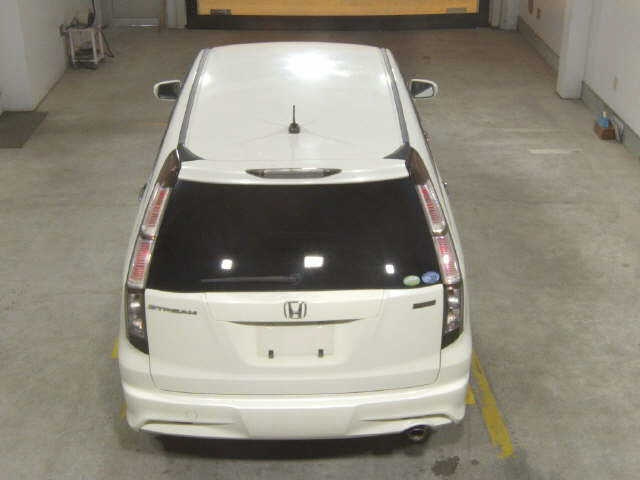 HONDA STREAM 2012
