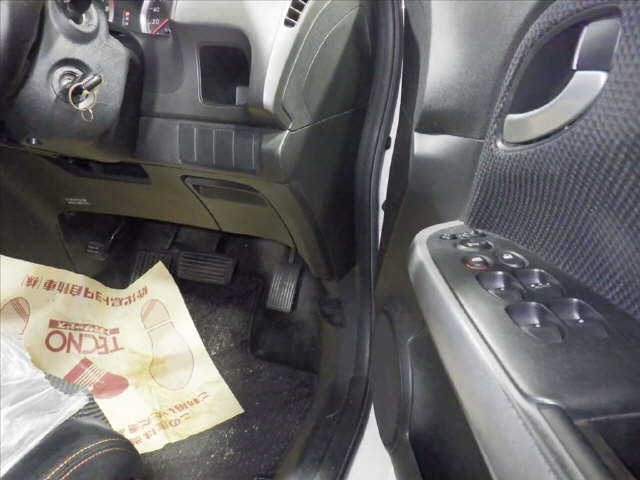 HONDA STREAM 2012