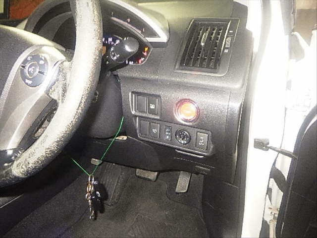 TOYOTA SAI 2012