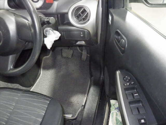 MAZDA DEMIO 2008