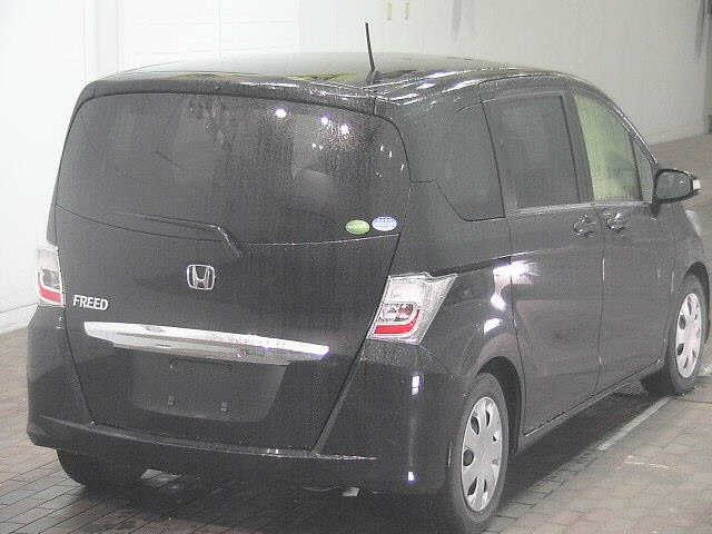 HONDA FREED 2013