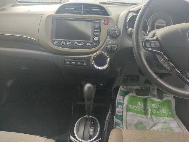 HONDA FIT SHUTTLE 2011