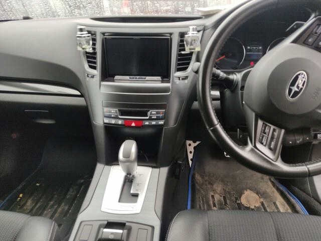 SUBARU LEGACY 2012