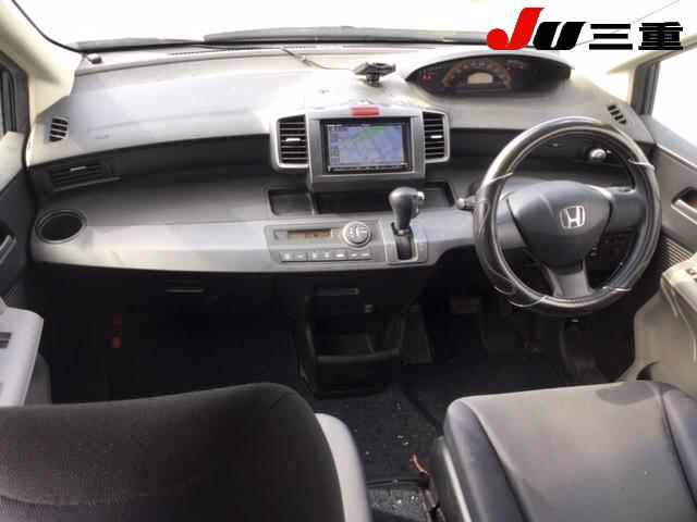 HONDA FREED 2010