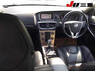 VOLVO V40 2014