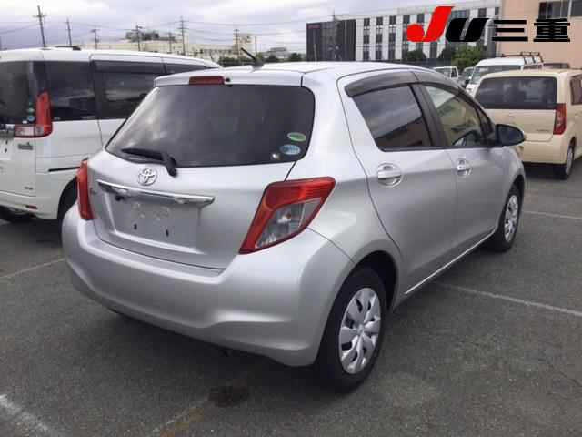 TOYOTA VITZ 2014