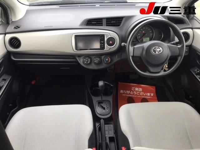 TOYOTA VITZ 2014