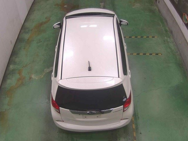 SUBARU TREZIA 2010
