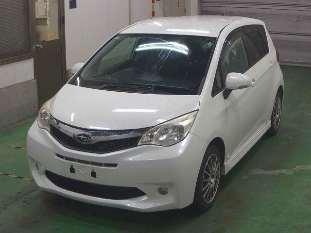 SUBARU TREZIA 2010