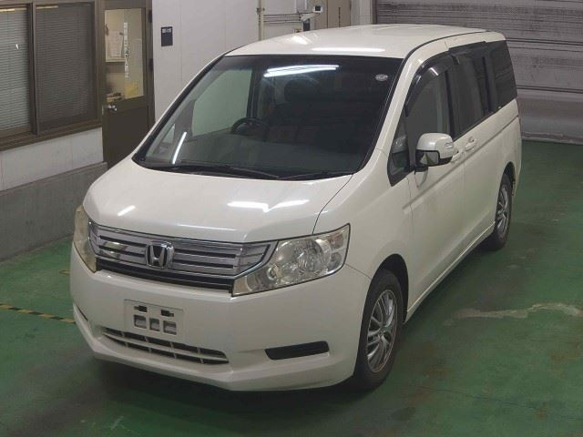 HONDA STEP WAGON 2010