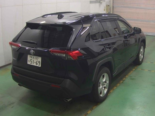 TOYOTA RAV4 2021